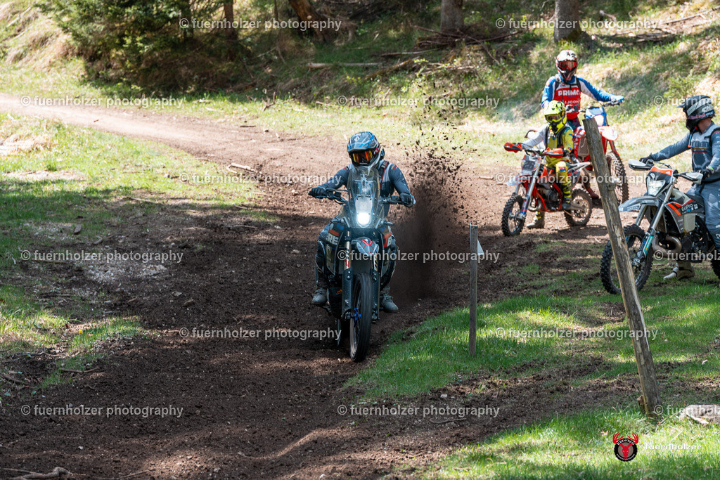 fuernholzer_250501-C2-449 | Fotografische Impressionen von der Red Stag Enduro Extreme by fuernholzer-photography.com. Endurosport in Österreich fotografisch festgehalten von fuernholzer. Auftragsfotografie für Private, Gewerbefotos und Industriefotografie. Eventfotografie, Sportfotografie und Motorsportfotografie. Anbieter von Fotoworkshops, Fototraining, fotografischen Vorträgen und Fotoseminaren.