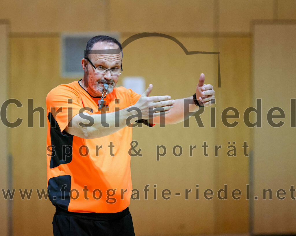 2022-10-01_053_SpVgg_Altenerding_II_gegen_TSV_Taufkirchen-Vils | Erding, Deutschland, 01.10.2022:
Handball, Bezirksklasse Männer 2022 / 2023, 1. Spieltag, SpVgg Altenerding II gegen TSV Taufkirchen/Vils, Endergebnis: 21:32

Foto: Christian Riedel / fotografie-riedel.net