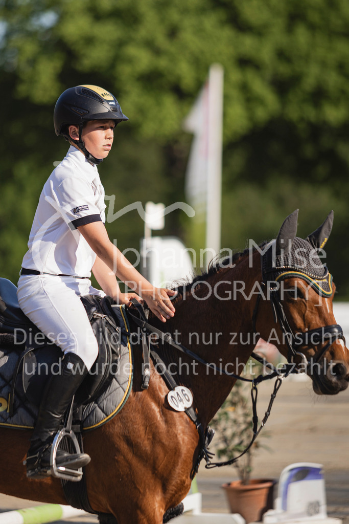 250501_MünsterHandorf_PonyTrophy-227 | Deine schönsten Turniermomente als professionelle Fotos! Entdecke hochwertige Pferdesport-Fotografie im Online-Shop. Jetzt Fotos finden & bestellen!