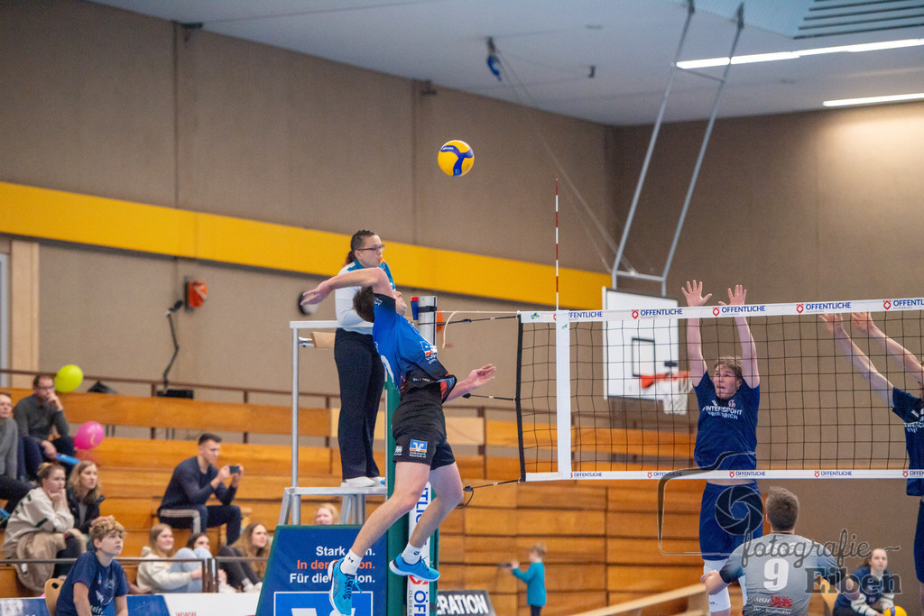 VSG Ammerland-VSG Lüneburg 2 | Volleyball Regionalliga; VSG Ammerland-VSG Lüneburg 2 am 04.02.2024; in Westerstede (Sporthalle Norderstraße), Photo: Philip Eiben 2024 - Realisiert mit Pictrs.com