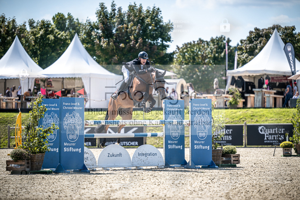 DOS_3022 | Entdecke hochwertige Reitturnierfotos von Foto Oger. Professionell, emotional und authentisch – jetzt Lieblingsmomente im Shop bestellen. - Realisiert mit Pictrs.com
