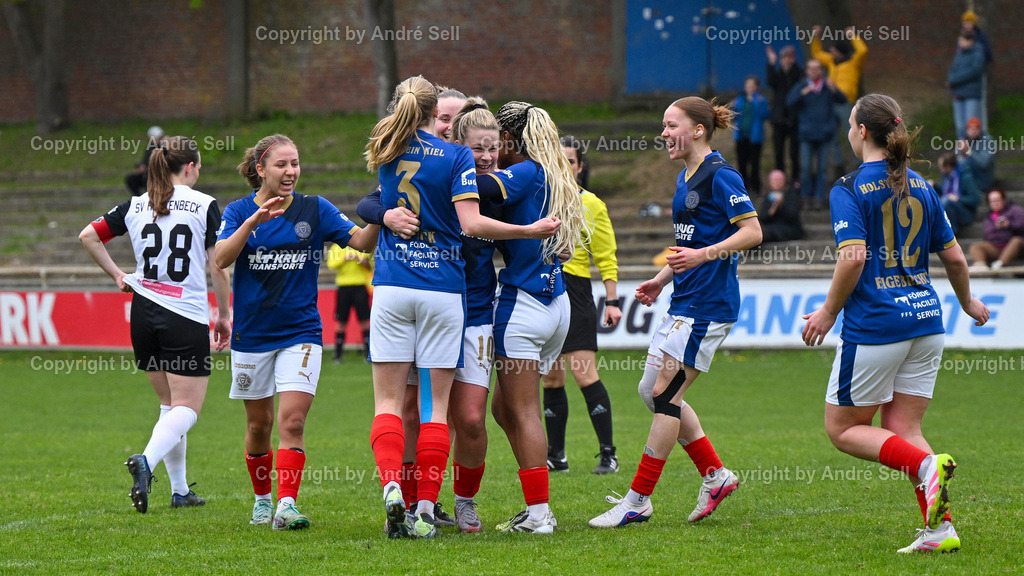Holstein Kiel vs SV Hastenbeck | Jubel über das 1-0 durch Sarah Begunk (Holstein #10 Mitte) / Fußball-Regionalliga Nord Frauen 2025/2026 / Holstein Kiel vs SV Hastenbeck / Waldwiese / Kiel / 19.04.26 - Realisiert mit Pictrs.com
