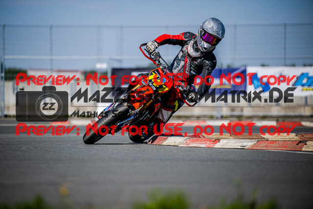 MaZZes_FotoMatrix_220903_1621 | S2