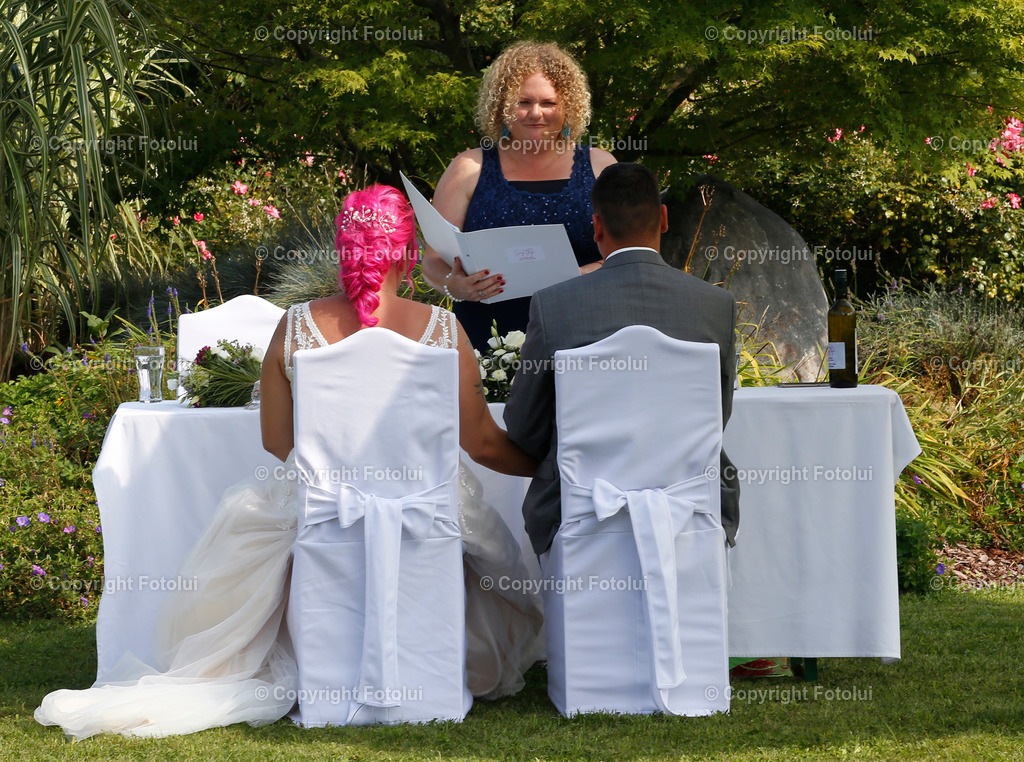 KERSTINFREDYHOCHZEIT_260822_23 | bilder, linz, photo, foto, fussball, sport, fotolui, bundesliga