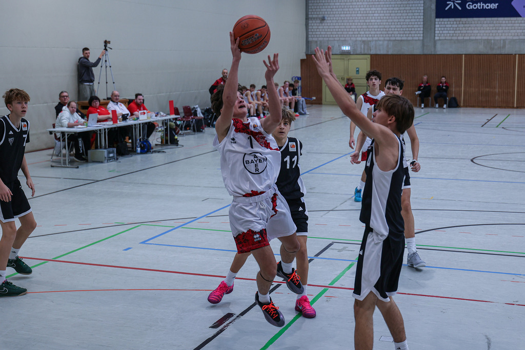 JBBL BAYER GIANTS vs Team BonnKöln RAG-88 | Fotos von Basketballspielen aus dem Raum NRW fotografiert von Gero Mueller-Laschet und Daniel Schaefer - Realisiert mit Pictrs.com