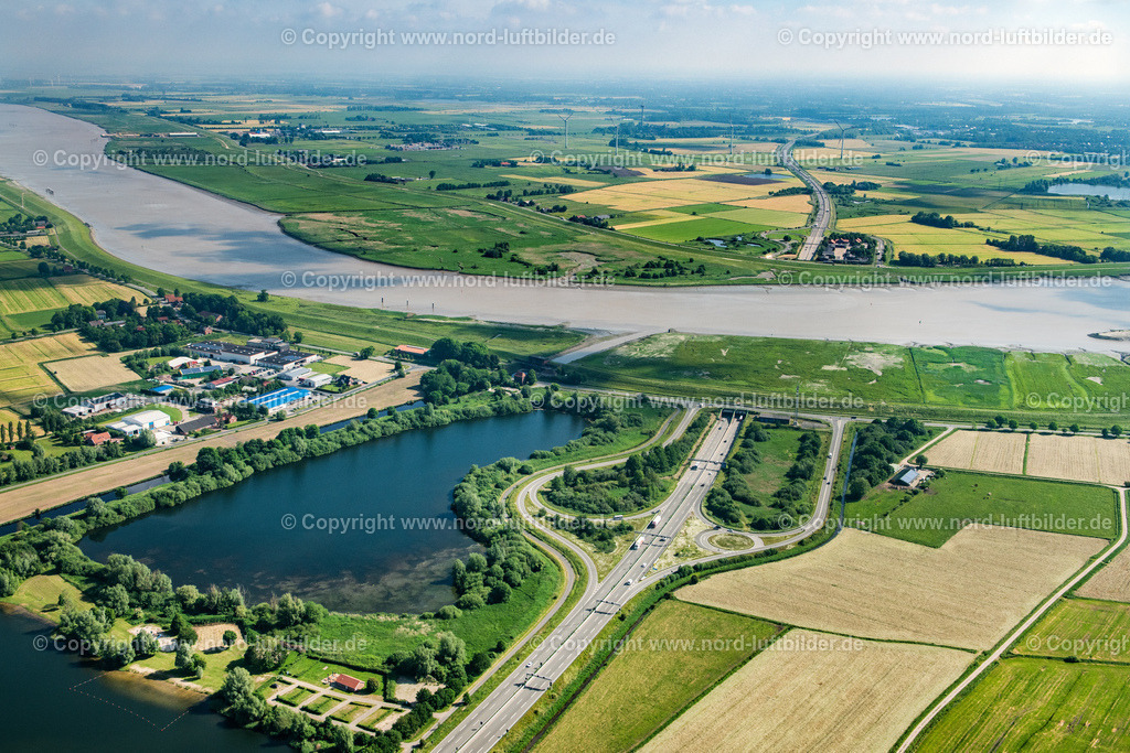 Leer_Autobahntunnel_A_31_Emstunnel_ELS_7519110621 | LEER (OSTFRIESLAND) 11.06.2021 Autobahntunnel Autobahntrog-A31 Verlauf des Emstunnel bei Leer im Bundesland Niedersachsen. // Autobahn tunnel Autobahntrog-A31 Course of the Emstunnel near Leer in the state of Lower Saxony. Foto: Martin Elsen