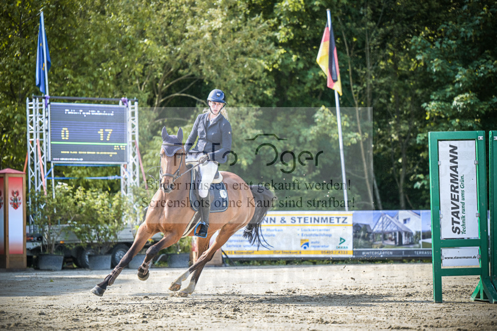 DOS_3320 | Entdecke hochwertige Reitturnierfotos von Foto Oger. Professionell, emotional und authentisch – jetzt Lieblingsmomente im Shop bestellen.Deutschlandweite Turnierfotografie. - Realisiert mit Pictrs.com