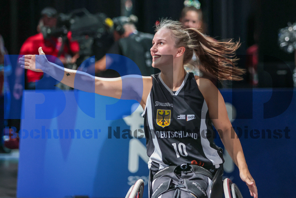 SES_RRG3x320250720-132 | bond - Realisiert mit Pictrs.com