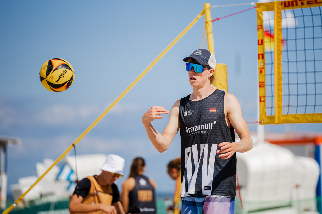 Beachvolleyball I Saison 2026 I Deutsche Meisterschaft U19 I 3. Tag | Jasper Lorenz Fotografie - Realisiert mit Pictrs.com