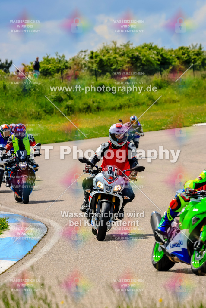 MotoTeam-0138 | Hier findet Ihr Bilder von Touristenfahrten auf der Nürburgring Nordschleife oder von anderen Veranstaltungen die ich besucht habe. Viel Spass beim Durch Schauen 