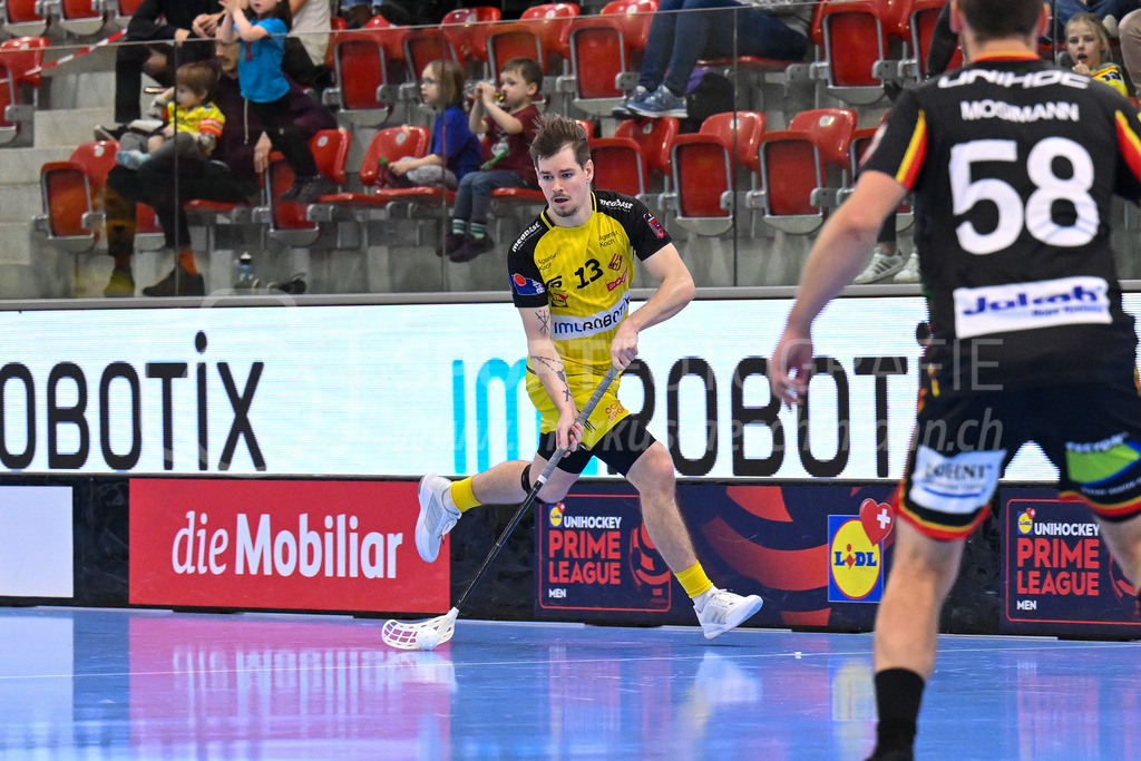 HC Rychenberg vs Tigers Langnau - 11. Dezember 2022 | HC Rychenberg vs Tigers Langnau
AXA Arena, Winterthur
Claudio Mutter (#13 HC Rychenberg).
Bild: Sportfotografie Markus Aeschimann | www.markus-aeschimann.ch - Realisiert mit Pictrs.com