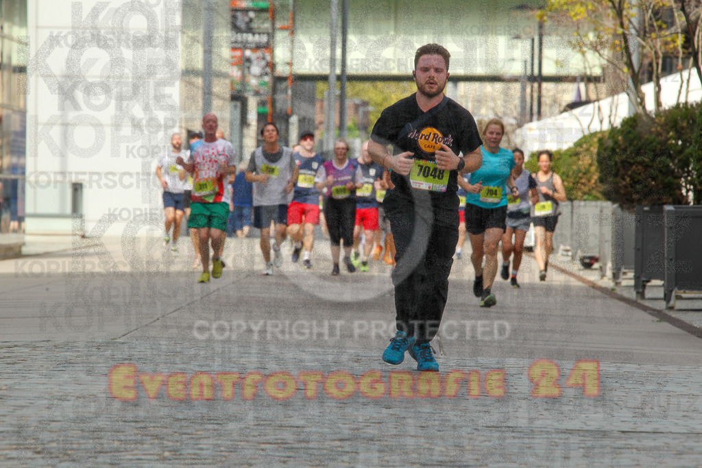 250920_1327_EV4_5628 | Sportfotografie im Rhein-Sieg Kreis, Köln, Bonn, NRW, Rheinland Pfalz, Hessen, etc. Unser Tätigkeitsfeld umfasst den Laufsport vom Volkslauf über den Marathon, Duathlon, Triathon bis zum Ultralauf wie Kölnpfad Ultra oder Schindertrail.