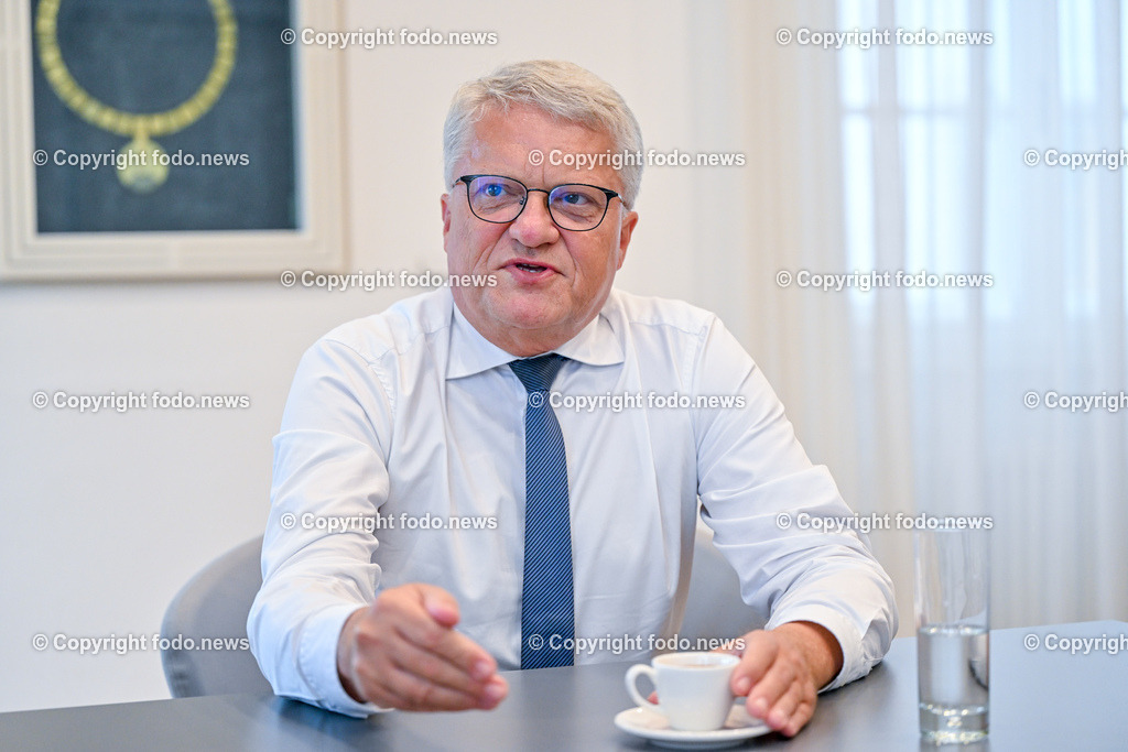 Klaus Luger (SP_ Bgm. der Stadt Linz)_ 01.07.2024-8 | 01.07.2024, Altes Rathaus, AUT, Buergermeister Klaus Luger, im Bild Klaus Luger (SP, Buergermeister der Stadt Linz) 