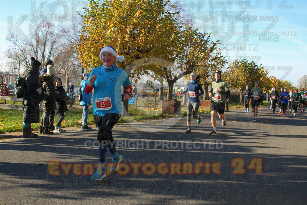 241201_1145_EV4_1666 | Sportfotografie im Rhein-Sieg Kreis, Köln, Bonn, NRW, Rheinland Pfalz, Hessen, etc. Unser Tätigkeitsfeld umfasst den Laufsport vom Volkslauf über den Marathon, Duathlon, Triathon bis zum Ultralauf wie Kölnpfad Ultra oder Schindertrail.