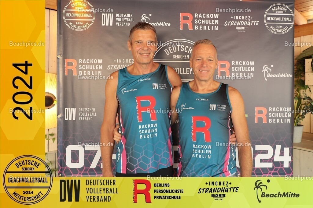 20240907_081200_905 | Sie befinden sich nun in der Bildergalerie von Beachpics.de. Sie können einzelne Bilder als Abzug, digital oder als spezielle Produkte erwerben.
Die Auswahl sehen sie, wenn sie unter dem gewünschten Bild auf Bestellen klicken!
Haben sie spezielle Wünsche,