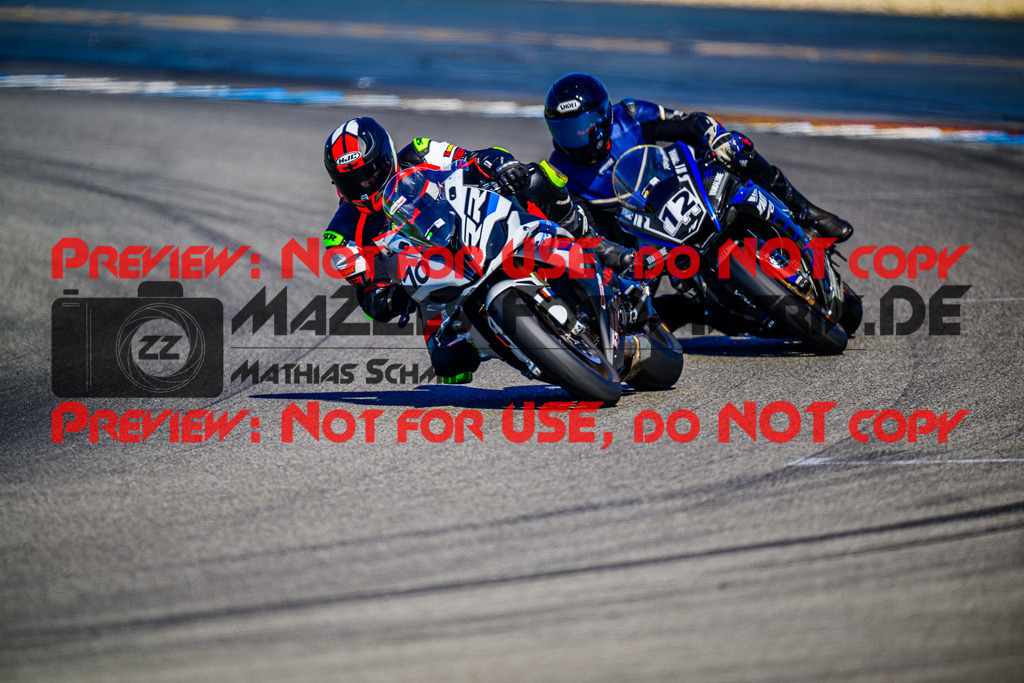 MaZZes_FotoMatrix_240520_6007705_8436 | WEISS
