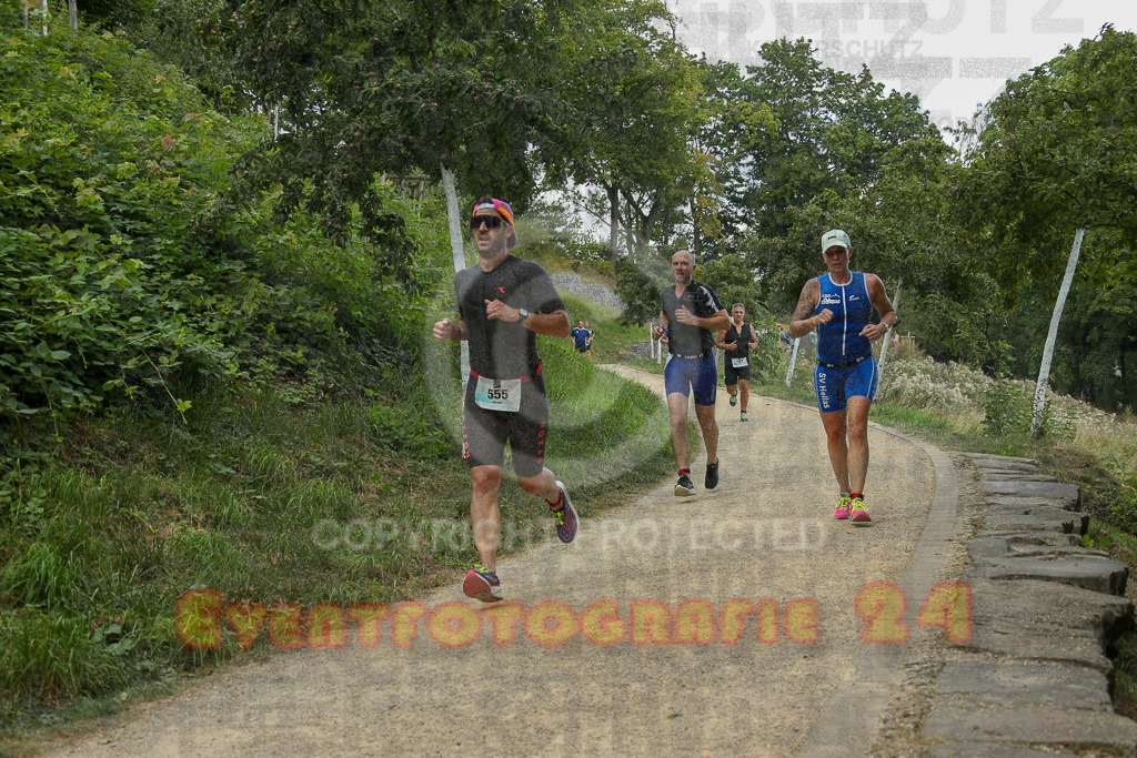 250824_1357_EX1_4414 | Sportfotografie im Rhein-Sieg Kreis, Köln, Bonn, NRW, Rheinland Pfalz, Hessen, etc. Unser Tätigkeitsfeld umfasst den Laufsport vom Volkslauf über den Marathon, Duathlon, Triathon bis zum Ultralauf wie Kölnpfad Ultra oder Schindertrail.