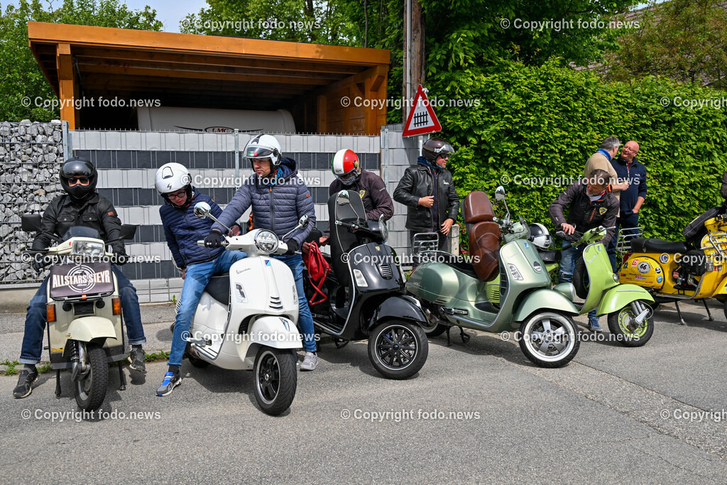 Lets Vespa togehter_ Neuhofen_ 05.05.2024-40 | 05.05.2024, Neuhofen, Kremsmuenster, AUT, Lets Vespa togehter 2024, Vespatreffen, im Bild Teilnehmer Vespatreffen, Motorsport Stadler
