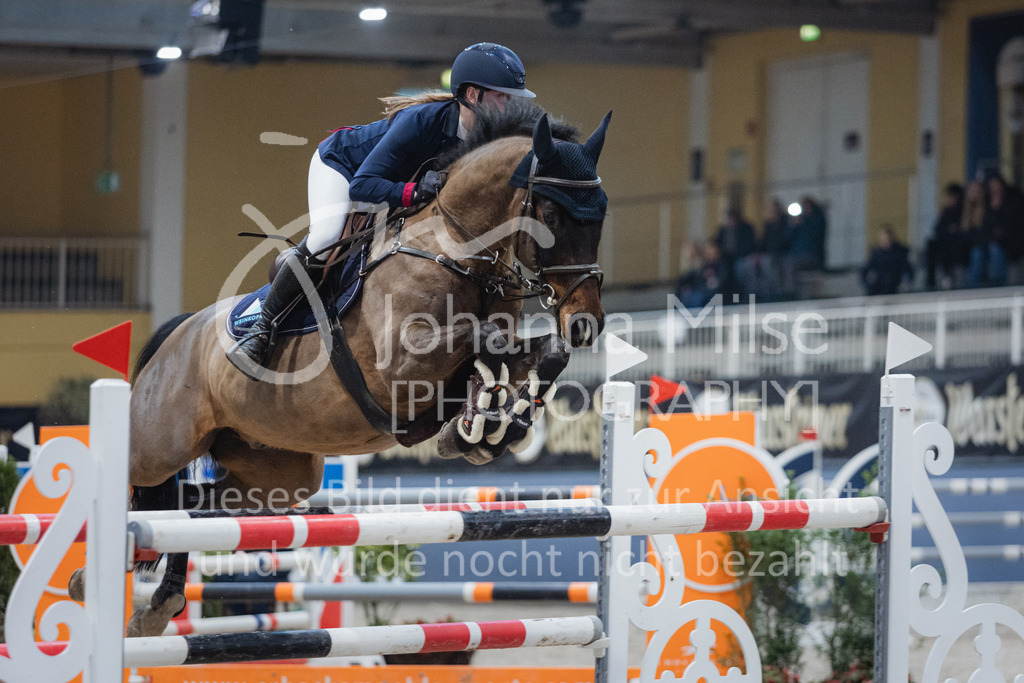 230212_Warstein_GP-541 | Deine schönsten Turniermomente als professionelle Fotos! Entdecke hochwertige Pferdesport-Fotografie im Online-Shop. Jetzt Fotos finden & bestellen!