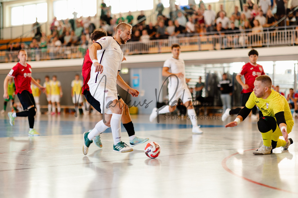 Futsal-Bundesliga, Saison 2025/2026, 2. Spieltag: SC Preußen Münster - FC Liria Futsal Berlin | Futsal-Bundesliga, Saison 2025/2026, 2. Spieltag, SC Preußen Münster empfängt FC Liria Berlin in der Universitäts-Sporthalle in Münster. Foto: sportfotografie.ms | Markus Paletta - Realisiert mit Pictrs.com