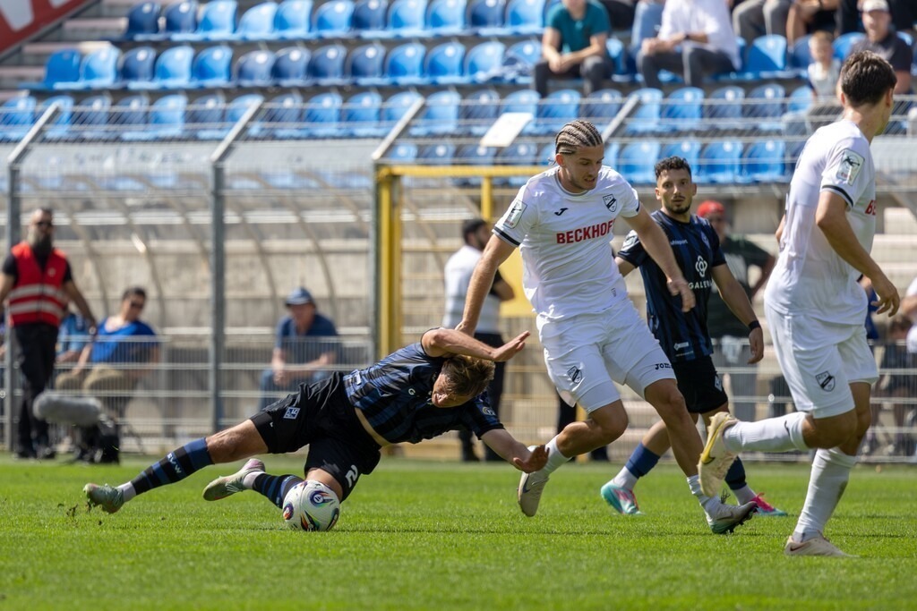 Fußball 3. Liga, Saison 2025/26, 1. Spieltag: Waldhof Mannheim gegen SC Verl | Fußball 3. Liga, Saison 2025/26, 1. Spieltag: Waldhof Mannheim gegen SC Verl - Realisiert mit Pictrs.com