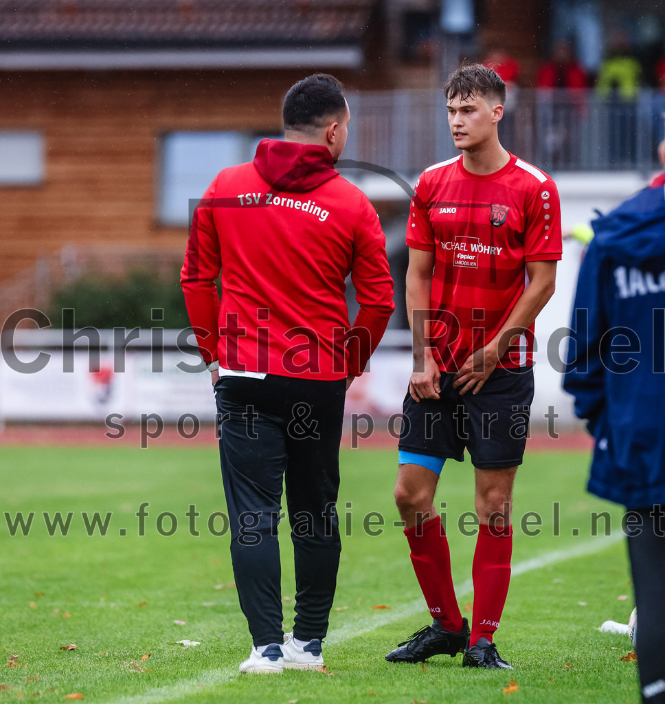 2023-08-27_077_TSV_Zorneding_II_gegen_TSV_Grafing_II | Zorneding, Deutschland, 27.08.2023:
Fußball, A-Klasse 2023 / 2024, 2. Spieltag, TSV Zorneding II gegen TSV Grafing II, Endergebnis: 5:1

Trainer Rudolf Riedl (TSV Zorneding)

Foto: Christian Riedel / fotografie-riedel.net
