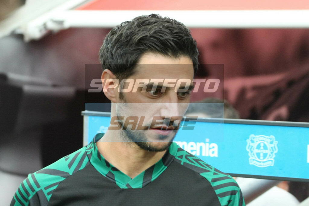 Bayer 04 Leverkusen - Borussia Mönchengladbach | Lars Stindl - © Sportfoto-Sale (MK) - Realisiert mit Pictrs.com