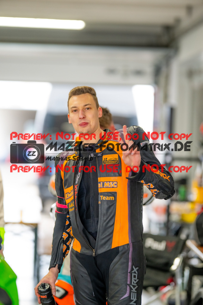 MaZZes_Fotomatrix_20260404_6007705_4921 | Fotograf Mathias Schmid
Sportfotograf,
Eventfotograf,
Hochzeitsfotograf,
Portraitfotograf