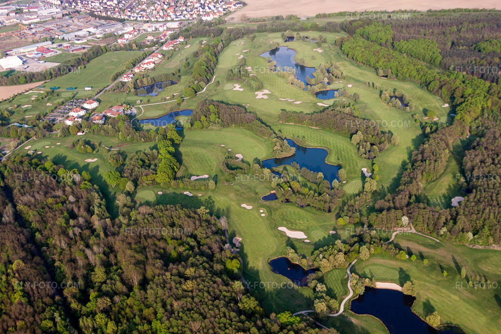 Aerial view: Grounds of the golf course Golf Club Soufflenheim Baden-Baden in Soufflenheim in the state Bas-Rhin, France. – Photo: IMG_39524.jpg taken on 04/14/2011 by Werner Riehm/FLY-FOTO.com – Resolution of the original: 4752 x 3168 px