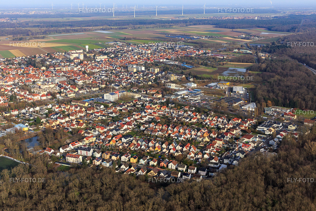 Gartenstadt von Südwesten | Luftbild: Gartenstadt von Südwesten in Kandel im Bundesland Rheinland-Pfalz in Deutschland. Foto: IMG_145075.jpg vom 04.01.2025 durch ©2025 Werner Riehm fly-foto.de/copyright - Realisiert mit Pictrs.com