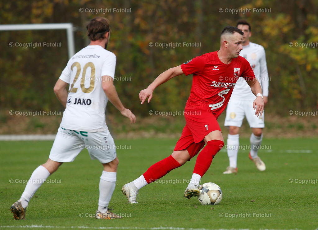 A_LUI_05112022_29 | SPORT FUSSBALL LT1 OOE LIGA ASKOE OEDT-ASK CARE IH STEYR ST.VALENTIN 05.11.2022 IM BILD: NENAD VIDACKOVIC (OEDT) UND PATRICK LACHMAYR (ASK ST.VALENTIN) FOTO:FOTOLUI