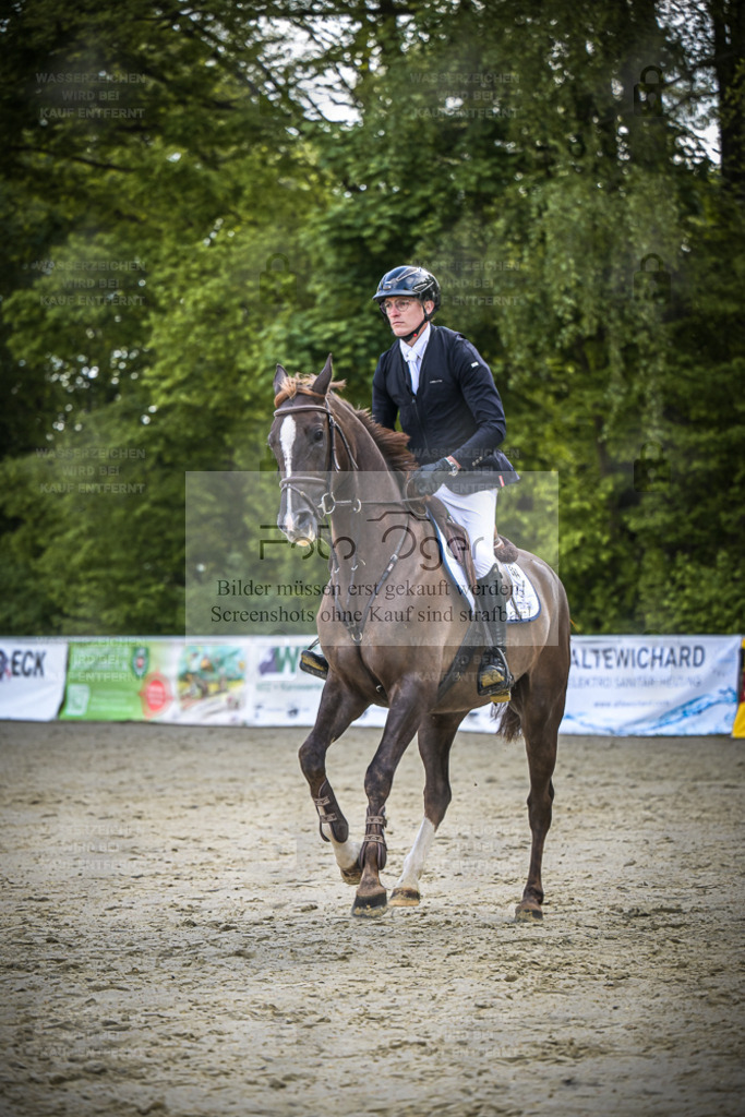 DOS_4490 | Entdecke hochwertige Reitturnierfotos von Foto Oger. Professionell, emotional und authentisch – jetzt Lieblingsmomente im Shop bestellen. - Realisiert mit Pictrs.com