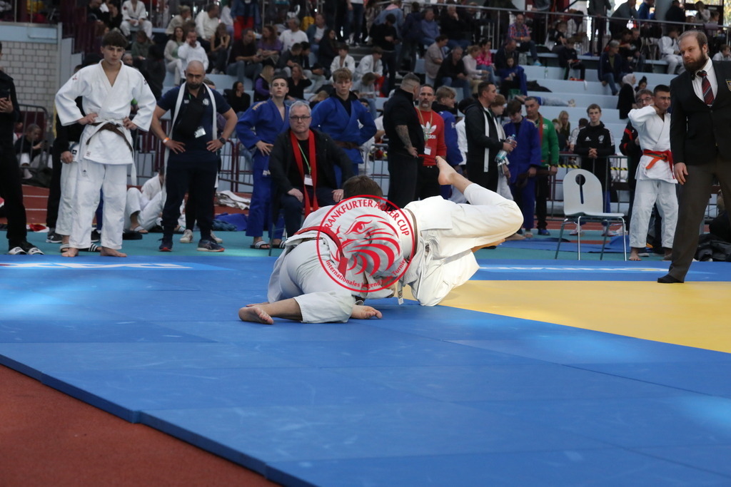 1J7A2338 | Fotos vom Adler Cup - Pictures from Adler Cup

Hier findet Ihr alle Eindrücke und großen Momente der Adler Cup Wochenenden. Here you will find all impressions and great moments of the Adler Cup weekends. - Realisiert mit Pictrs.com