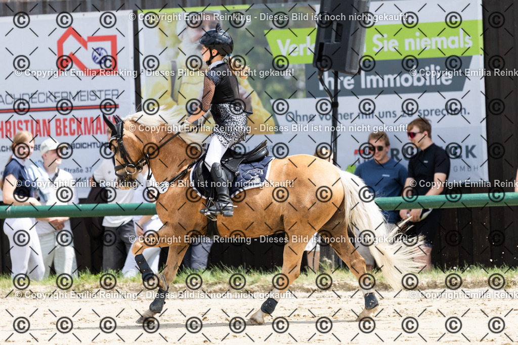 CL5A7490 | Emilia Reinking Fotografie - Realisiert mit Pictrs.com