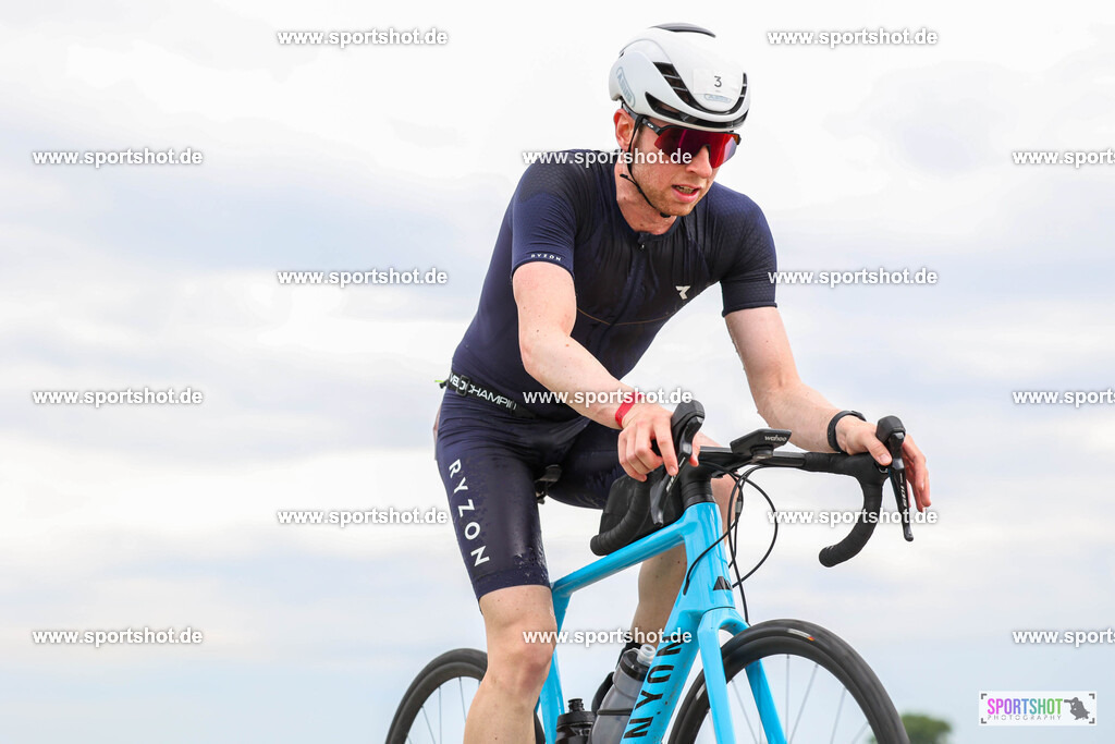 BR8A6446 | Stadttriathlon Erding 2025. #yourpictrs #sportshot_your_pictrs @Sportshotphotography #stadttriathlonerding Copyright: www.sportshot.de