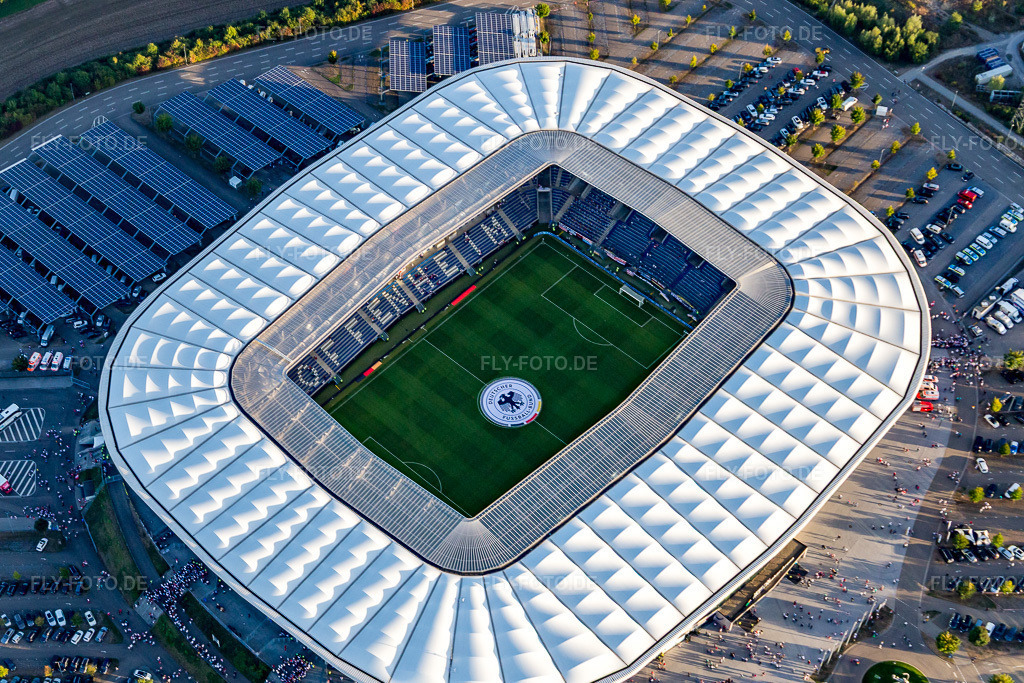 Luftbild: WIRSOL Rhein-Neckar-Arena vor dem ausverkauften Freundschaftsspiel Peru-Deutschland im Ortsteil Steinsfurt in Sinsheim im Bundesland Baden-Württemberg in Deutschland. Foto: IMG_111551.jpg vom 09.09.2018 durch Werner Riehm/FLY-FOTO.de