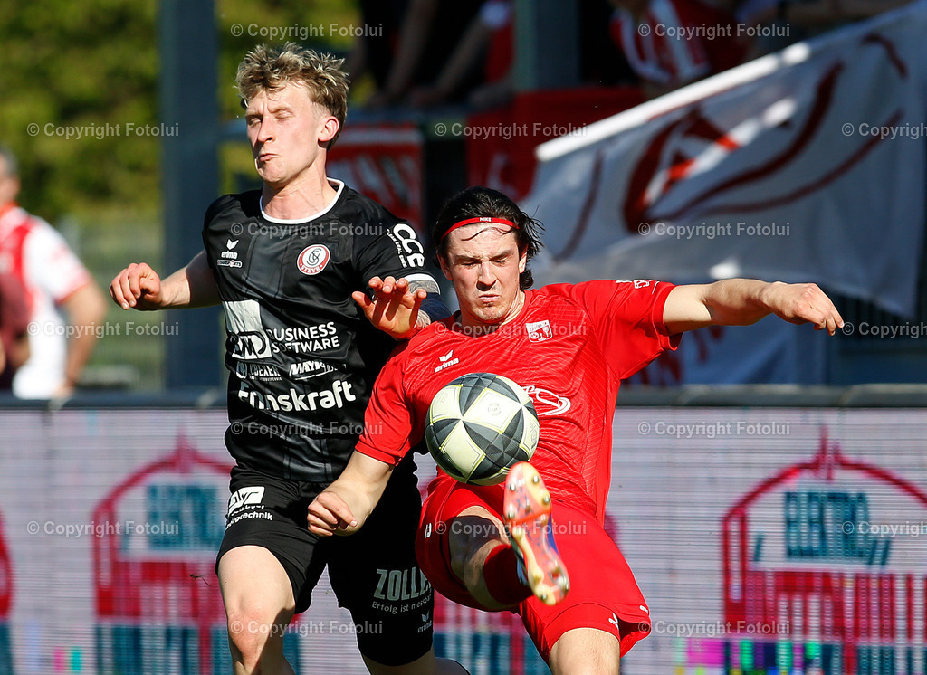 A_LUI_25042026_11 | SPORT,FUSSBALL LT1 OOE LIGA 25.04.2026  ASKOE OEDT 1B-VORWAERTS STEYR  IM BILD: SEBASTIAN LEITNER (OEDT1B) UND ALEXANDER WEINSTABL  (STEYR) FOTO:FOTOLUI