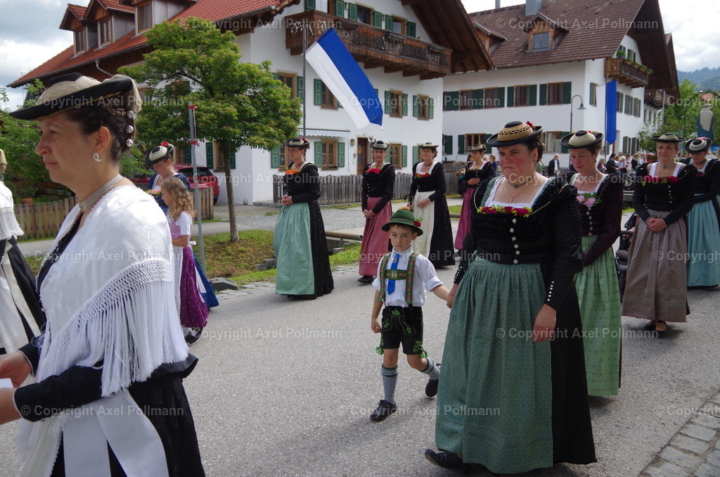 IMGP6642 | fotografiert von Axel PollmannLeonhardi Wallfahrt Benediktbeuern und Murnau, Fronleichnam, Fasching, Landschaft im Loisachtal und Benediktbeuern  - Realisiert mit Pictrs.com