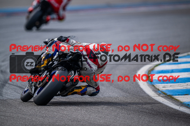 MaZZes_Fotomatrix_20240317_6007705_1809 | Fotograf Mathias Schmid
Sportfotograf,
Eventfotograf,
Hochzeitsfotograf,
Portraitfotograf