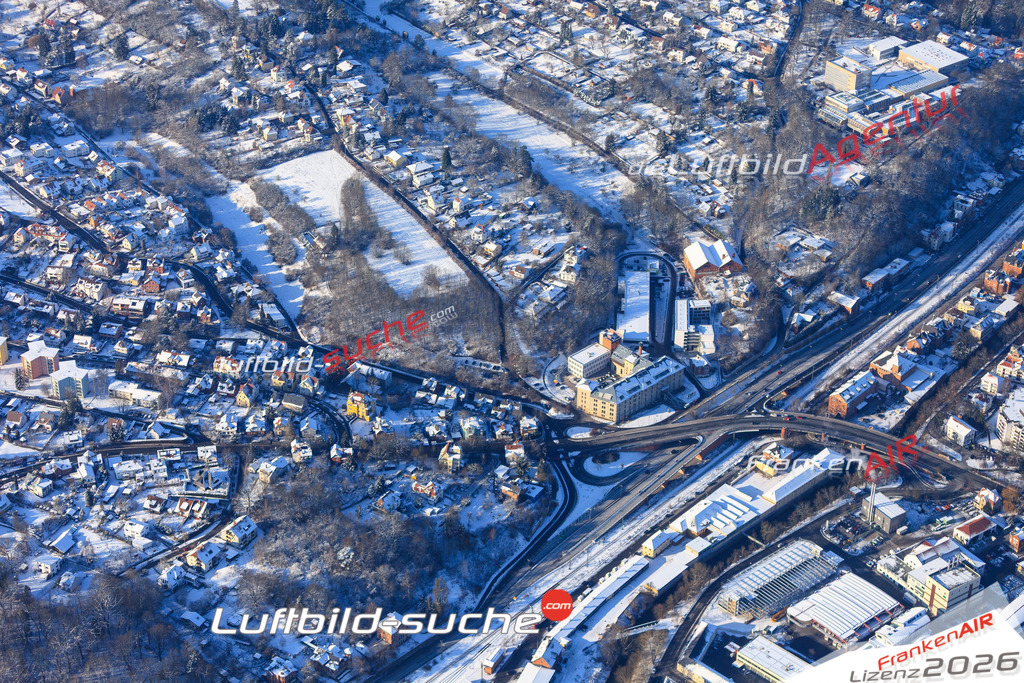 Die Luftaufnahme Coburg - Coburg wurde vom UL-Flugzeug (keine Drohne) aus fotografiert.Hohe Druck- Auflösung-die Geschenkidee!