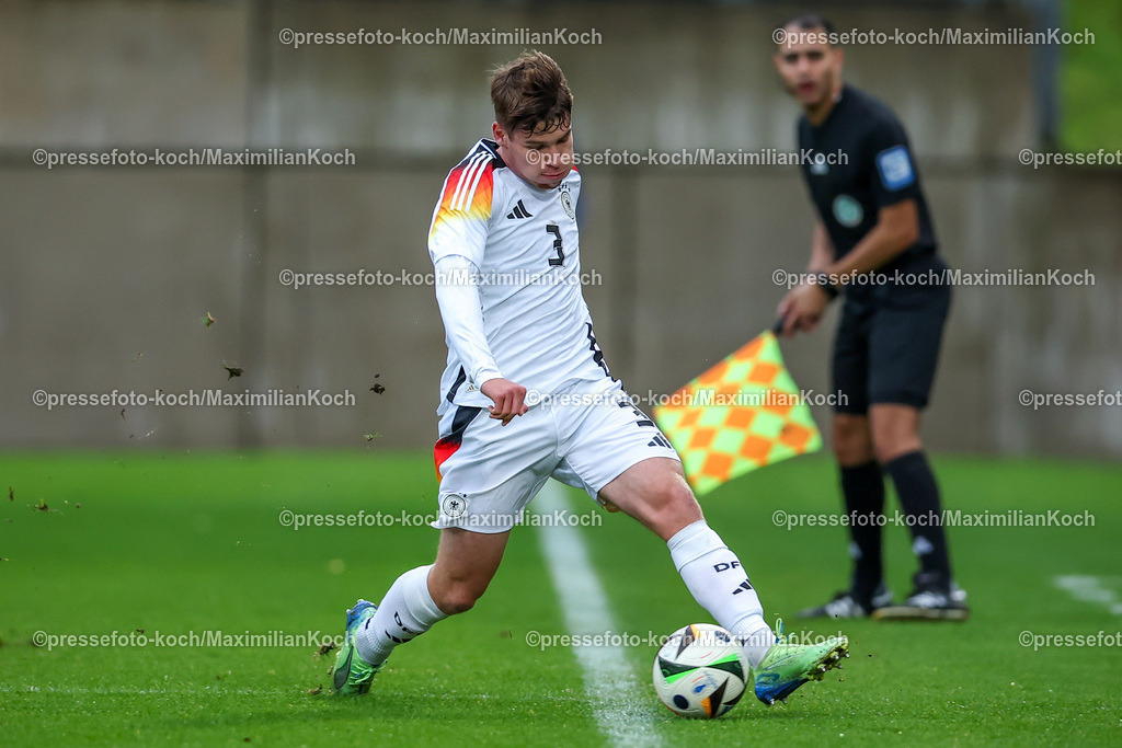 WUP14102402098 | 14.10.2024, Fußball, U20 Länderspiel Deutschland - Ghana, Stadion am Zoo, Wuppertal, Saison 2024 2025: Lukas Ullrich (GER #3)