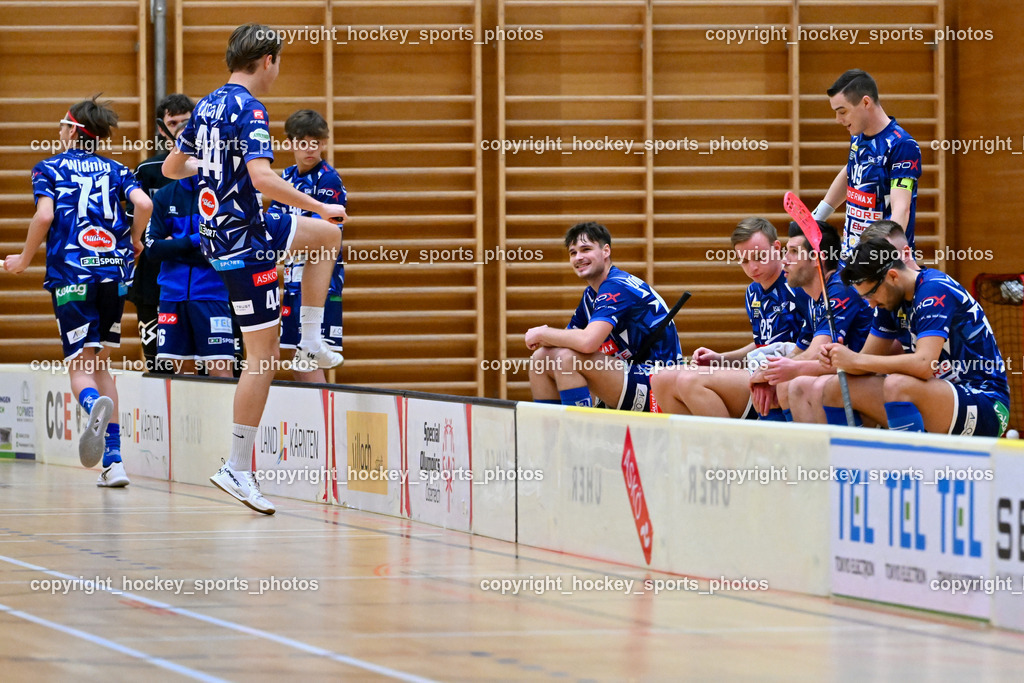 VSV Unihockey vs. SZPK Floorball | Spielerbank VSV Unihockey, #44 Luca Widnig VSV Unihockey, #71 Leon Widnig VSV Unihockey, #25 Jan Blazic VSV Unihockey, #30 Christoph Steiner VSV Unihockey, #19 Philipp Seiser VSV Unihockey, VSV Unihockey vs. SZPK Floorball, VSV Unihockey vs. SZPK Floorball am 23.11.2024 in Villach (Ballspielhalle St. Martin), Austria, (Photo by Bernd Stefan)