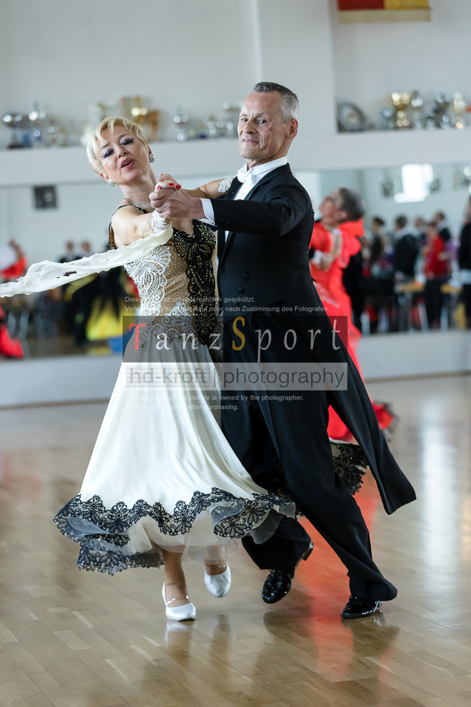 20240525_RL-Masters3-Std_5022 | Tanzsportbilder, Standardtanz, Lateintanz, WDSF, DTV, LTVB, dancecomp, goc, hessen tanzt, blaues band der spree, walzer, tango, wiener walzer, slowfox, quickstepp, samba, rumba, cha-cha-cha, paso doble. jive, hd-kroft photography, turniertanzsport