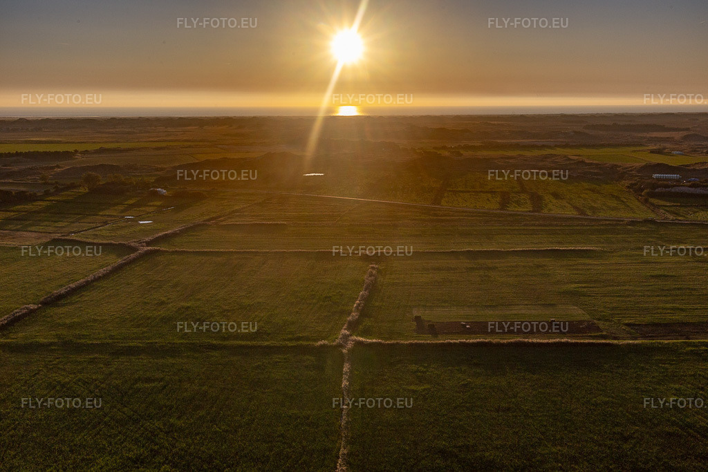 Vue aérienne: Parc national de la mer des Wadden à Fanø dans le département Syddanmark, Danemark. Photo: IMG_118979.jpg prise le 21/09/2019 par Werner Riehm/FLY-FOTO.eu – Résolution de l'original: 5472 x 3648 px