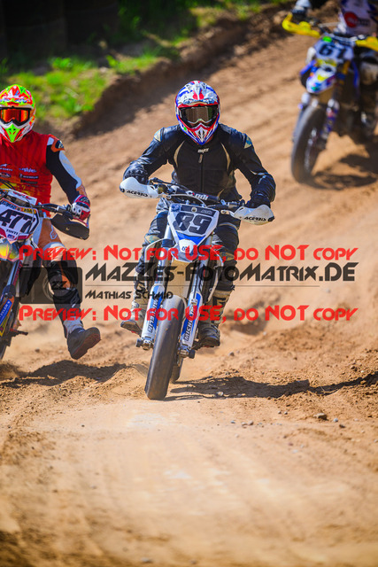 MaZZes_FotoMatrix_240512_6007705_0215 | UE40