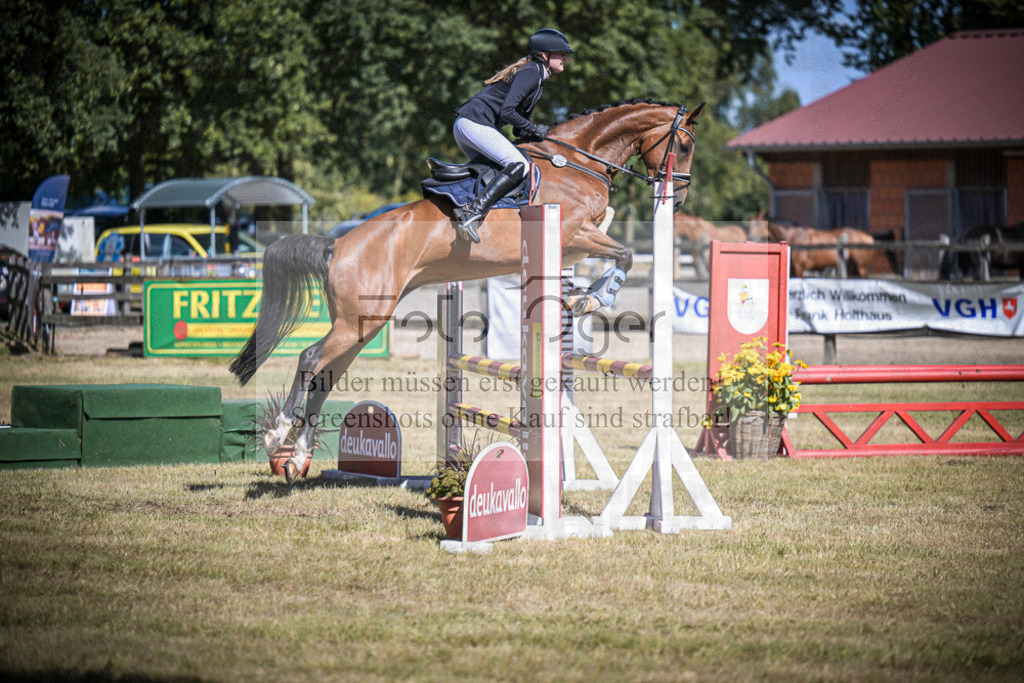 DOS_1093 | Entdecke hochwertige Reitturnierfotos von Foto Oger. Professionell, emotional und authentisch – jetzt Lieblingsmomente im Shop bestellen.Deutschlandweite Turnierfotografie. - Realisiert mit Pictrs.com