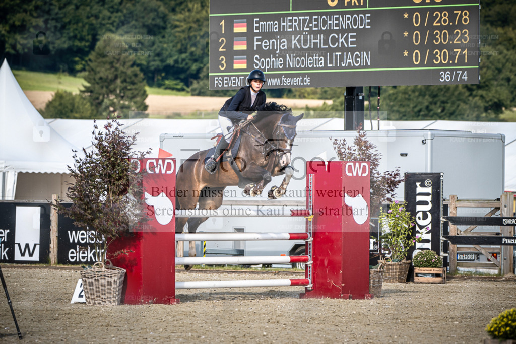DOS_5535 | Entdecke hochwertige Reitturnierfotos von Foto Oger. Professionell, emotional und authentisch – jetzt Lieblingsmomente im Shop bestellen. - Realisiert mit Pictrs.com