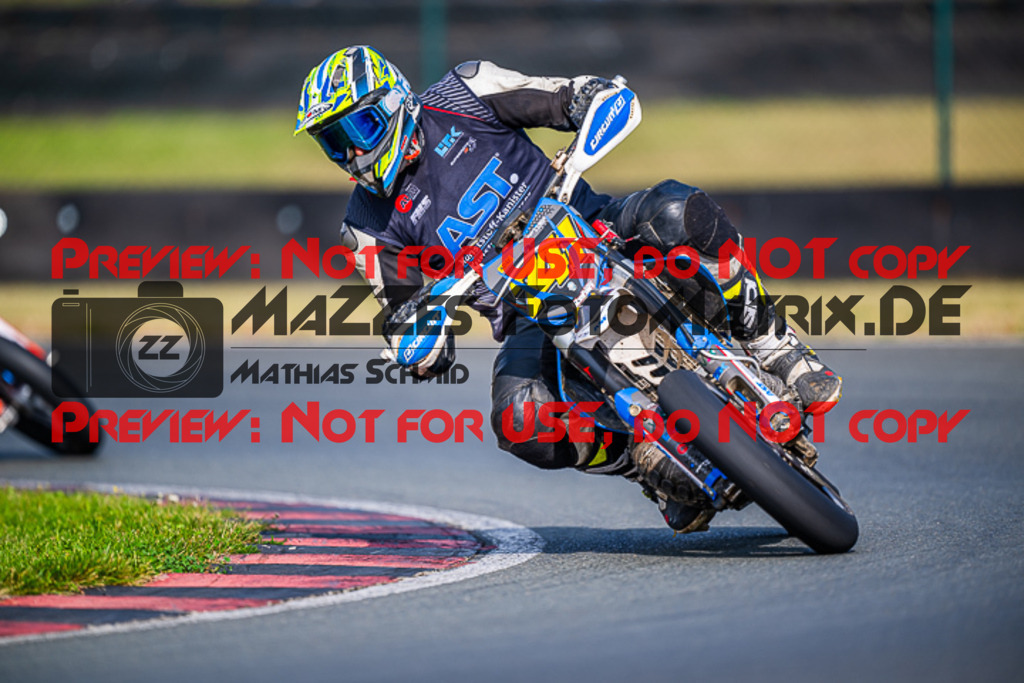 MaZZes_FotoMatrix_230930_7115 | UE40