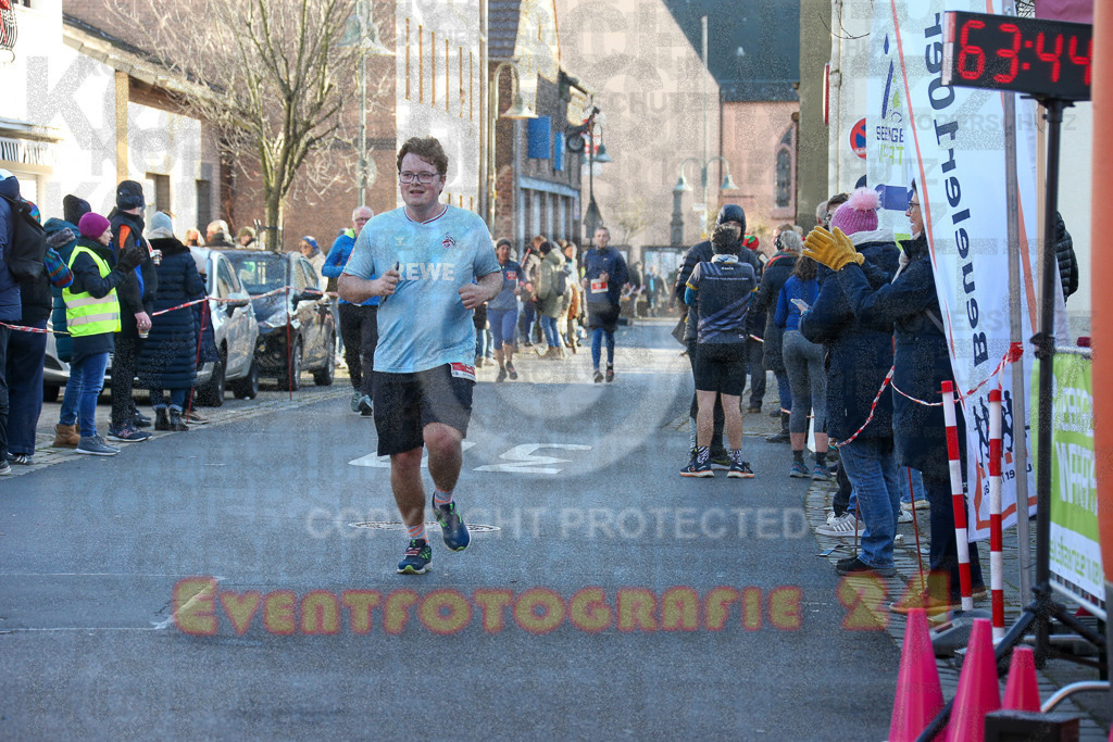 241201_1239_EX1_3054 | Sportfotografie im Rhein-Sieg Kreis, Köln, Bonn, NRW, Rheinland Pfalz, Hessen, etc. Unser Tätigkeitsfeld umfasst den Laufsport vom Volkslauf über den Marathon, Duathlon, Triathon bis zum Ultralauf wie Kölnpfad Ultra oder Schindertrail.