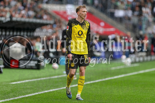 03.05.2026, GER, Fussball, Herren, 1. BL, Saison 2025/2026, Borussia Mönchengladbach - Borussia Dortmund | Maximilian Beier (BVB) schaut 